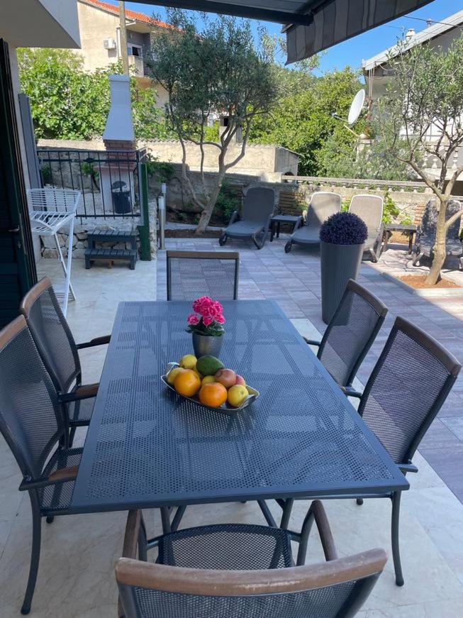 Apartment Relax Villa Salena Slatine Exterior foto